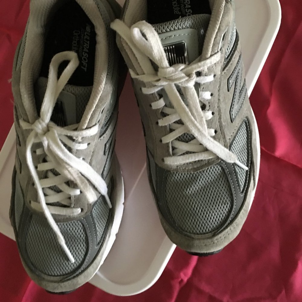 NB New Balance Made in USA 990v5 Size 8M